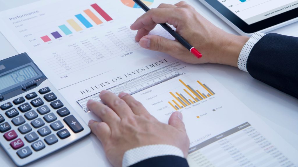 Understanding the Power of Earnings Reports in Stock Trading Stock prices fluctuate due to a variety of factors, but one of the most significant drivers of volatility is earnings reports. These quarterly financial statements provide insight into a company’s performance, guiding both institutional and retail investors in their trading decisions. For traders, understanding how earnings reports impact stock prices can present lucrative opportunities to capitalize on market movements. If you're looking to improve your trading strategies and navigate earnings season with confidence, EPIQ Trading Floor offers exclusive trade signals, member-only livestreams, and one-on-one coaching. Use code "BLOG" at checkout for 10% off, and take advantage of a risk-free 3-day trial—cancel anytime within 72 hours without being charged. Join now.