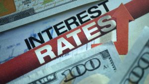 Interest rates are among the most influential factors in the foreign exchange (forex) market, significantly impacting currency values and traders' decisions. Understanding how central banks manage interest rates and how those changes affect forex trading can be the difference between a profitable trade and a missed opportunity. In this article, we'll explore the crucial relationship between interest rates and forex trading, and how traders can leverage this knowledge to enhance their trading strategies.